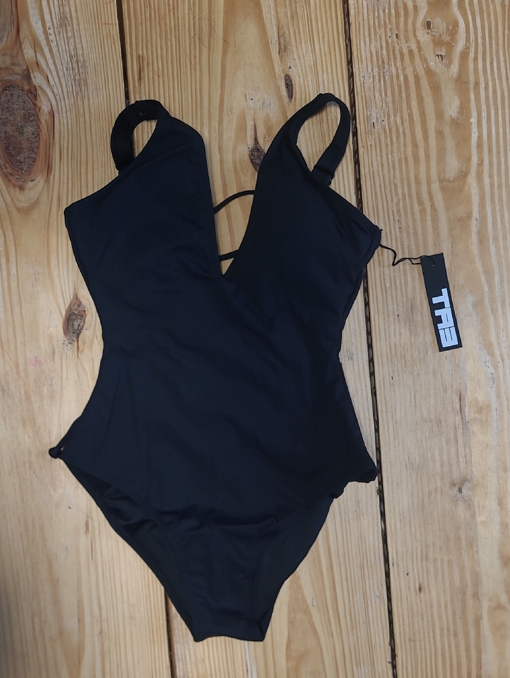 56. NWT  $175 STYLE PLUNGEY XS SHORT